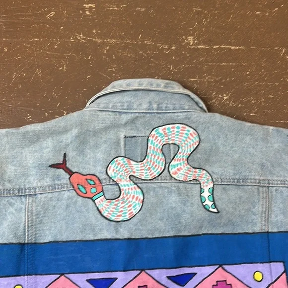 Vintage 90’s denim jacket - Picture 12 of 16